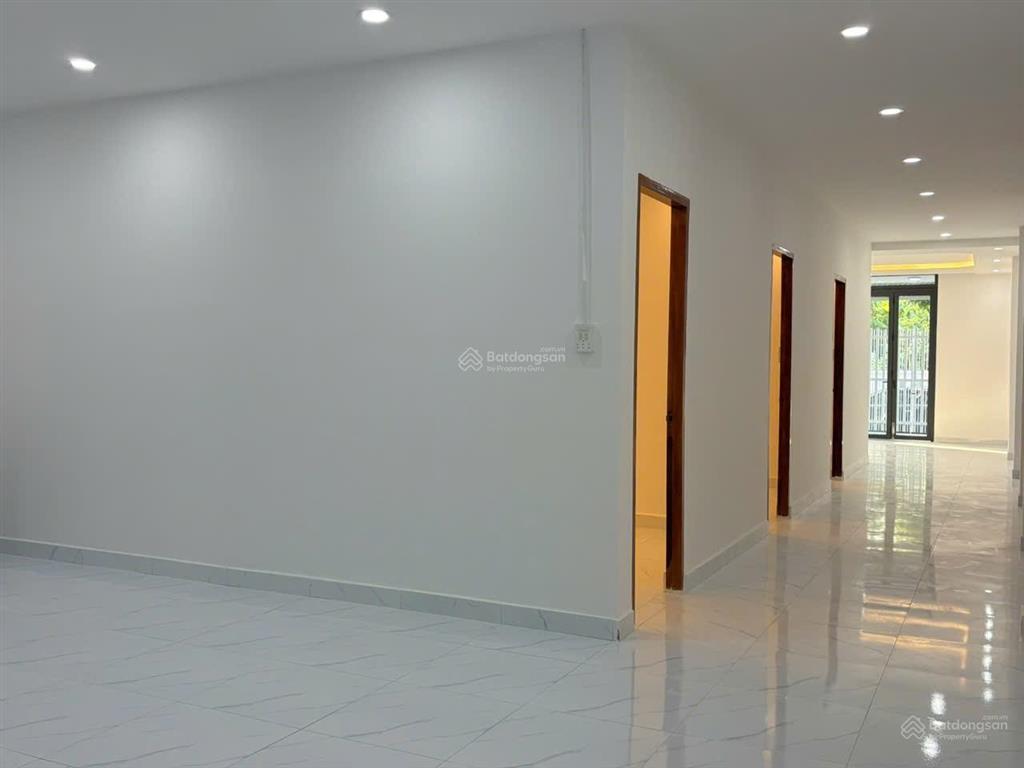 Suối hiệp [ 1 tỷ 550 ] nhà ở ngay 3 pn đường rộng  sổ riêng sổ sẵn