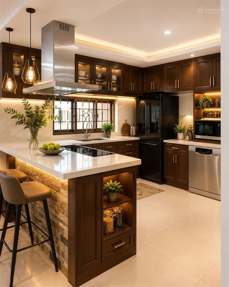 Gần 300m2 ngang 10.8m hoàng diệu trung tâm hải châu đà nẵng sẵn biệt thự 2 tầng mà chỉ hơn 60tr/m2