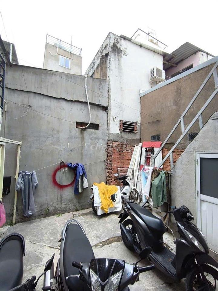 Nhà 4 Phòng Thu Nhập 12Triệu/tháng Ko Quy Hoạch Ko Lộ Giới