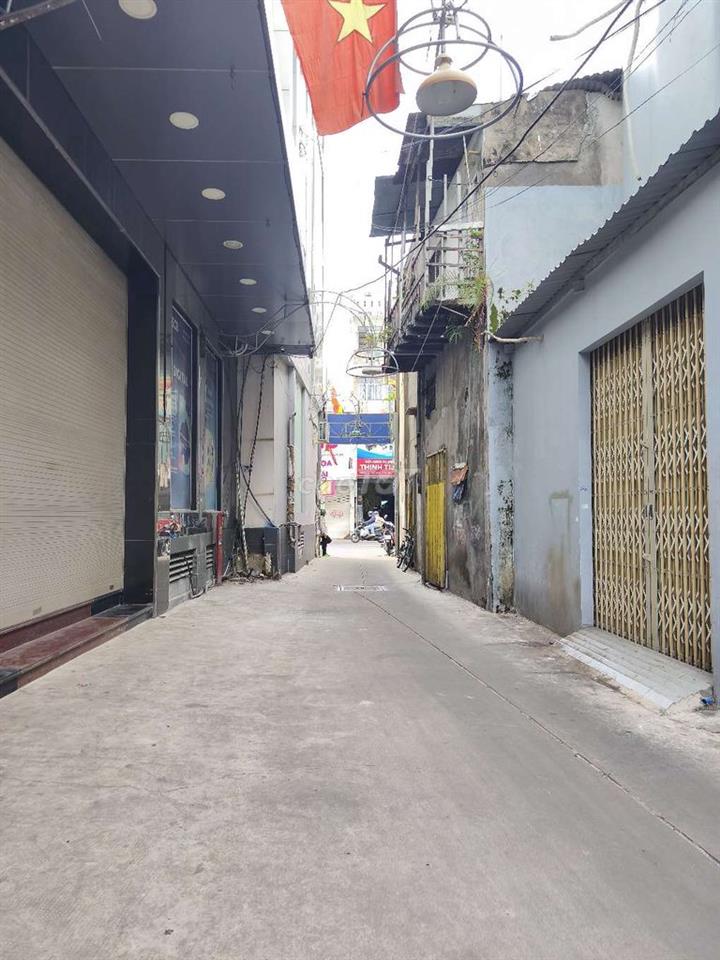 Nhà 29m² Ngang 5m9 Hẻm Xe Hơi Gần Mặt Tiền Lạc Long Quân