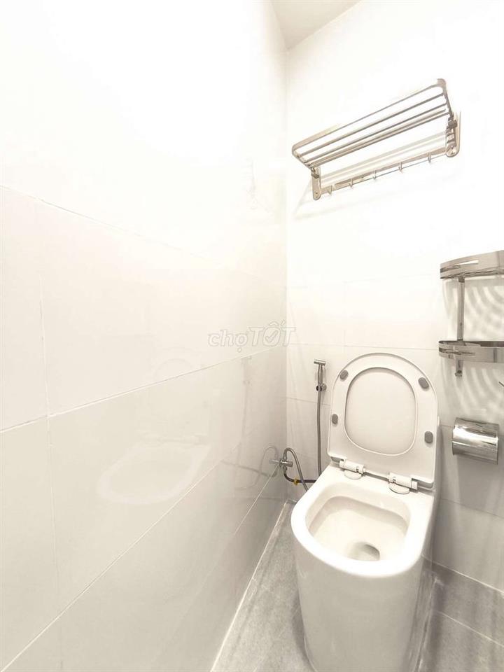 Nhà Đủ Nội Thất Ngang 6m HxH Lạc Long Quân P.Bảy Hiền