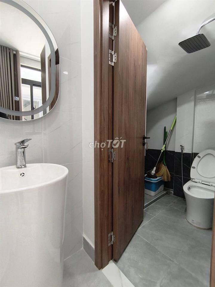 Bán nhà 40m2 đường Nguyễn Lâm P. Cầu Kiệu 3PN 2WC