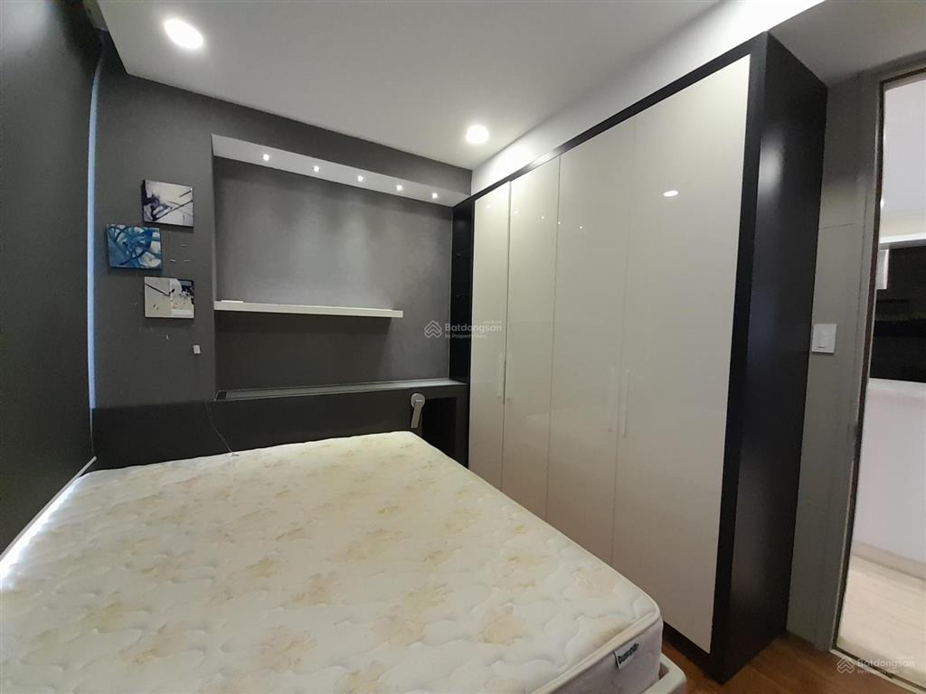Cho thuê căn hộ cảnh viên 1 phú mỹ hưng q7. 3pn view công viên 22tr/tháng   0968 509 ***