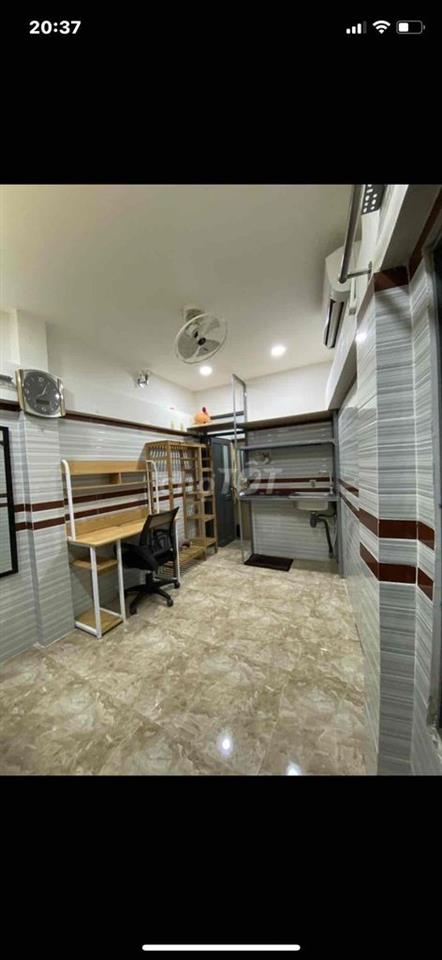 phòng trọ trệt có cửa sổ