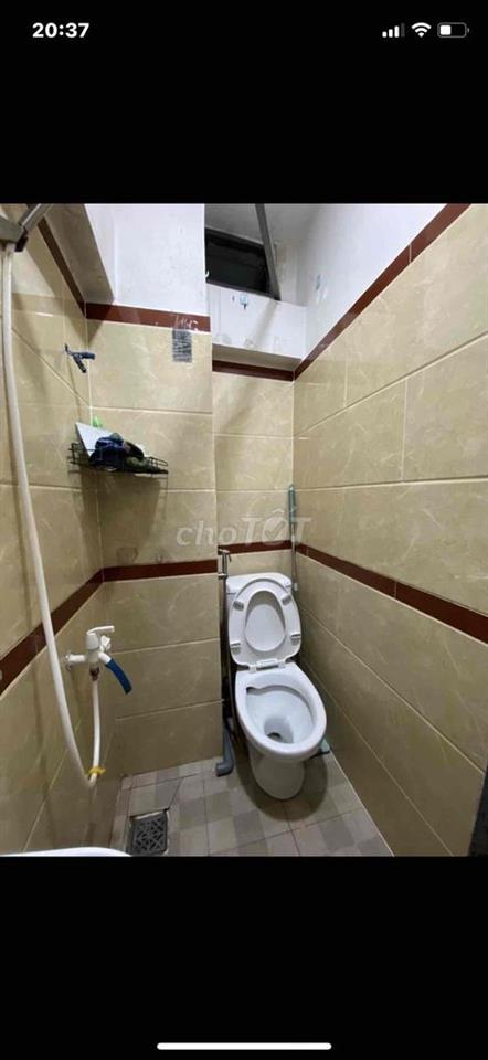 phòng trọ trệt có cửa sổ