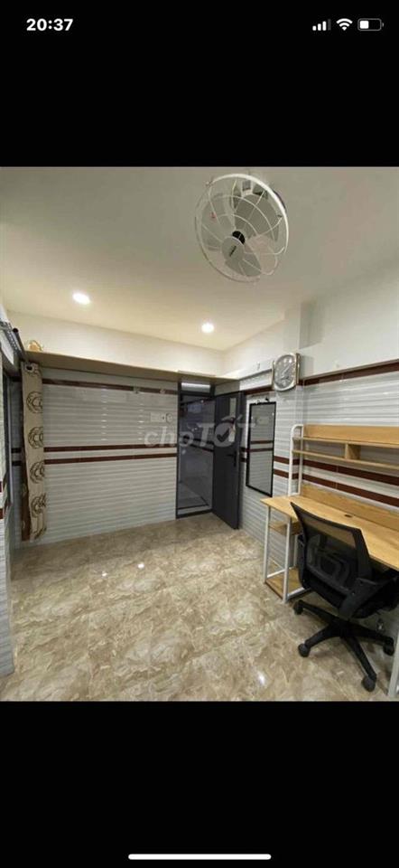 phòng trọ trệt có cửa sổ