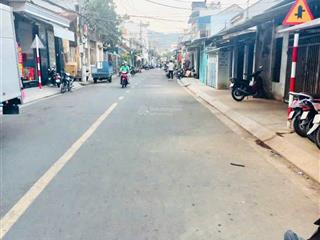 Bán đất đường nguyễn thái học, nha trang, gần biển gần chợ đầm