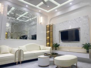 Bán nhà đê la thành  xã đàn  32m2  6 tầng  thang máy