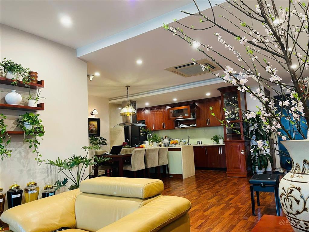 Cần bán nhanh căn hộ 2pn2vs rộng rãi giá tốt nhất thị trường mandarin garden hoàng minh giám