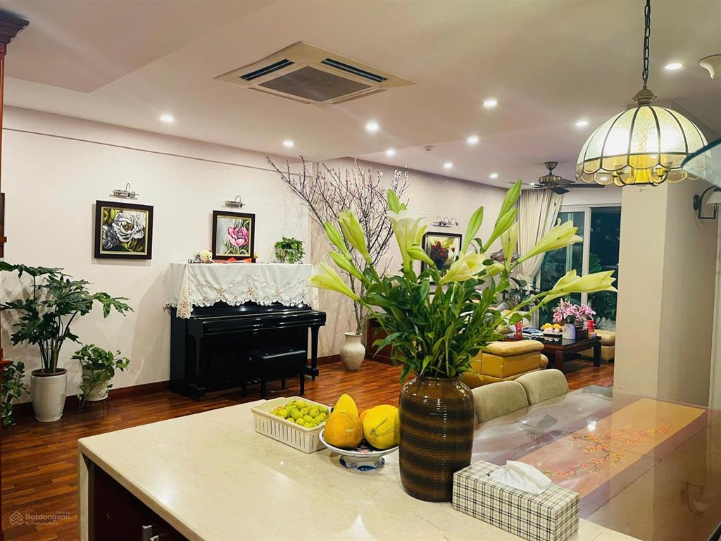 Cần bán nhanh căn hộ 2pn2vs rộng rãi giá tốt nhất thị trường mandarin garden hoàng minh giám
