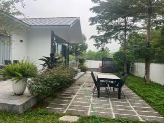 Cần bán gấp villa gần 600m², có bể bơi, sân vườn rộng tại cư yên  lương sơn