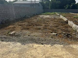 Chủ cần bán gấp lô 160m² đường thông ô tô. chỉ 200m ra kcn phú sơn