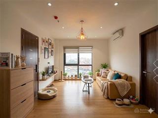 Chính chủ cho thuê căn hộ 1n1k trích sài, view đẹp nhìn ra hồ tây ô tô đỗ cửa