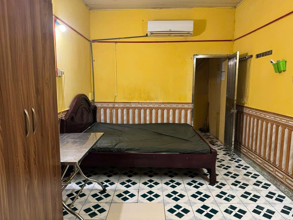 Phong trọ cho thuê ngõ 307 bùi xương trạch, hoàng mai, giá 1.5 triệu/ tháng.  0335 496 ***