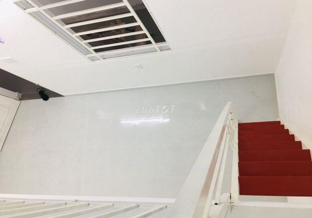 Chính chủ: Phòng trọ Phạm Hữu Lầu Quận 7 rẻ đẹp, mát mẻ, cách PMH 10p