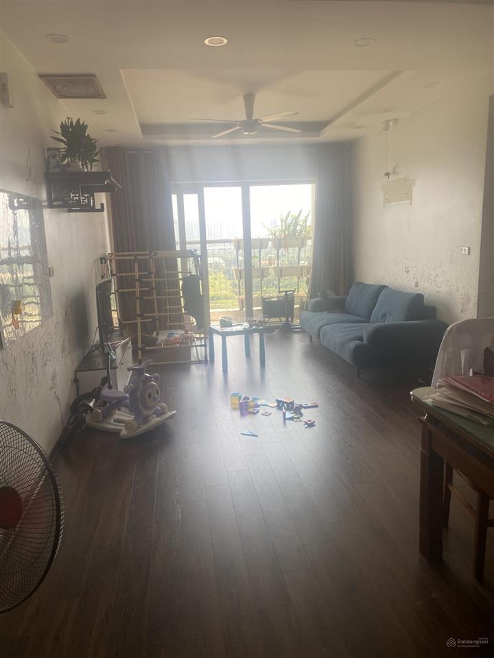 Chính chủ bán căn hộ 3 ngủ 106m2. view thoáng. 0987 773 ***