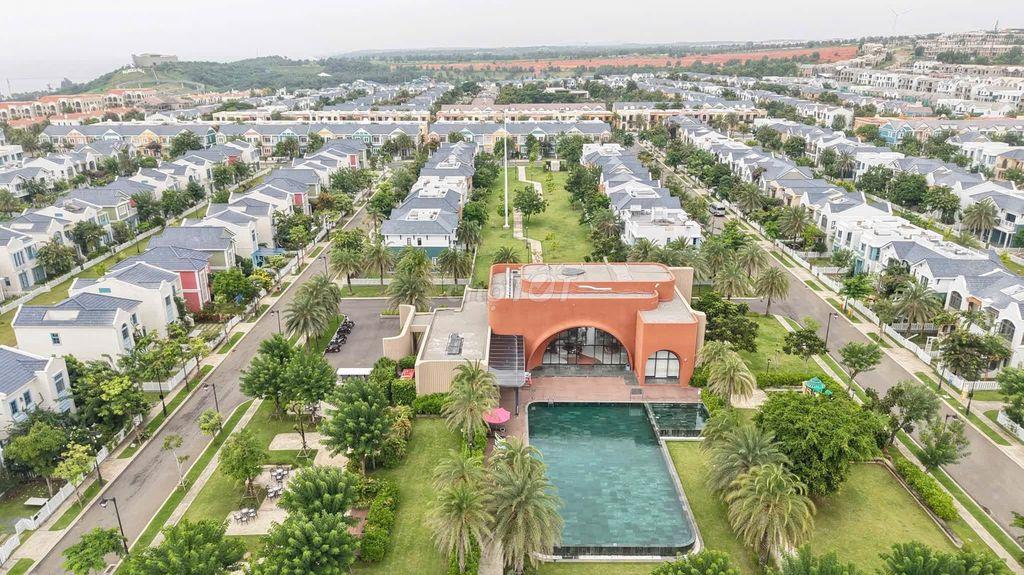 BÁN BIỆT THỰ NOVAWORLD PHAN THIẾT 6X20. GIÁ 3,9TỶ. TẶNG FULL NỘI THẤT