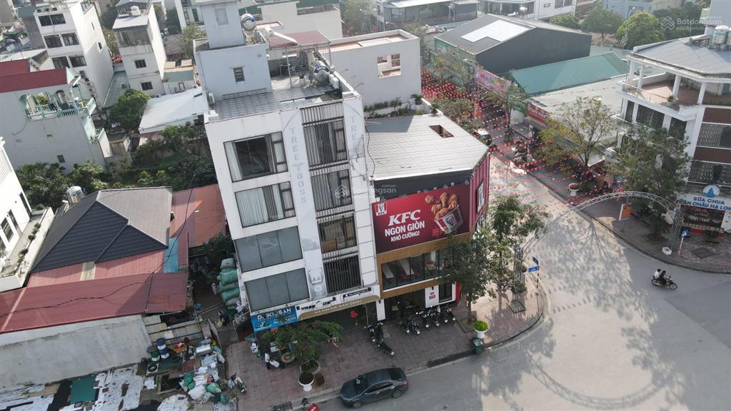 Chính chủ tôi cho thuê nhà 5 tầng trung tâm tp chí linh  nằm giữa kđt vincom sầm uất  đường 30m