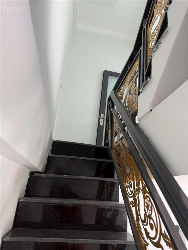 Bán nhà bà điểm 32m2, 1,3 tỷ, 1 trệt 2 lầu, bà điểm 3, nguyễn thị sóc