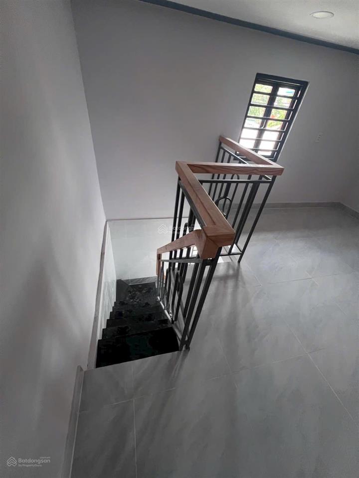 Nhà hóc môn 590 đường trần văn mười, gần chợ đầu mối nông sản, sổ chung
