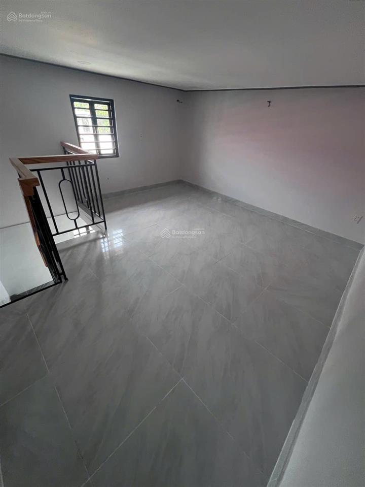 Nhà hóc môn 590 đường trần văn mười, gần chợ đầu mối nông sản, sổ chung