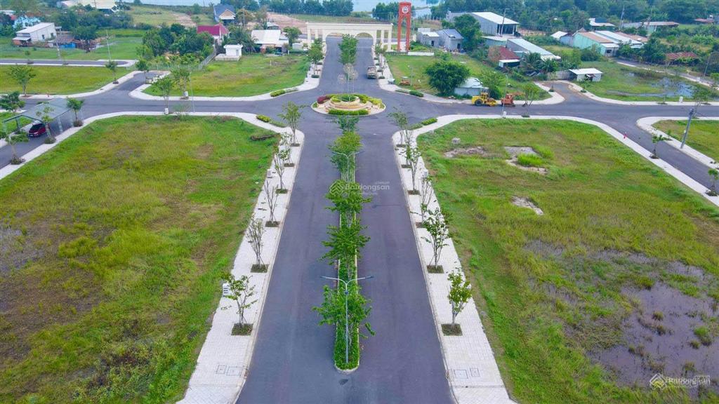 Lô góc 7x17m view đẹp, sổ hồng, chính chủ, điện nước âm hoàn chỉnh