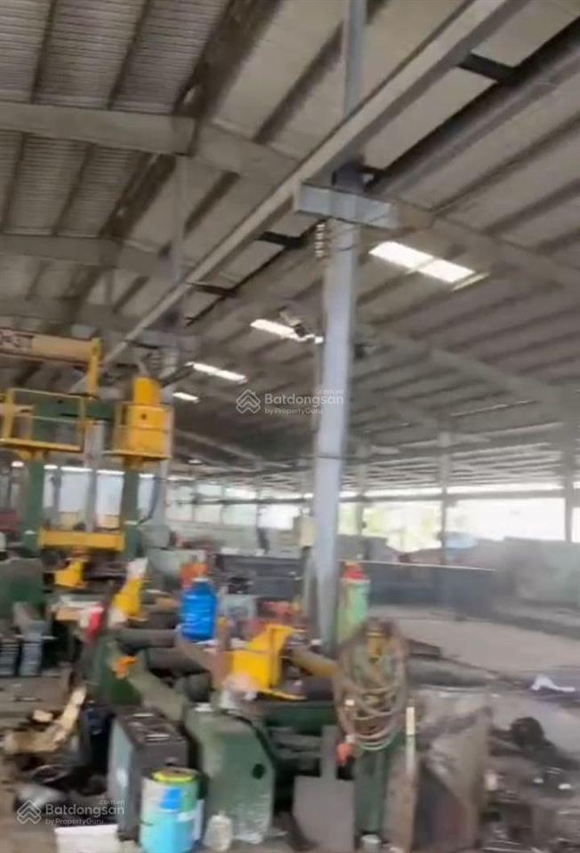 Nhà xưởng 5500m2 mặt tiền đường ql1a gần kcn phúc long, kcn vĩnh lộc 2