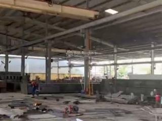 Nhà xưởng 5500m2 mặt tiền đường ql1a gần kcn phúc long, kcn vĩnh lộc 2