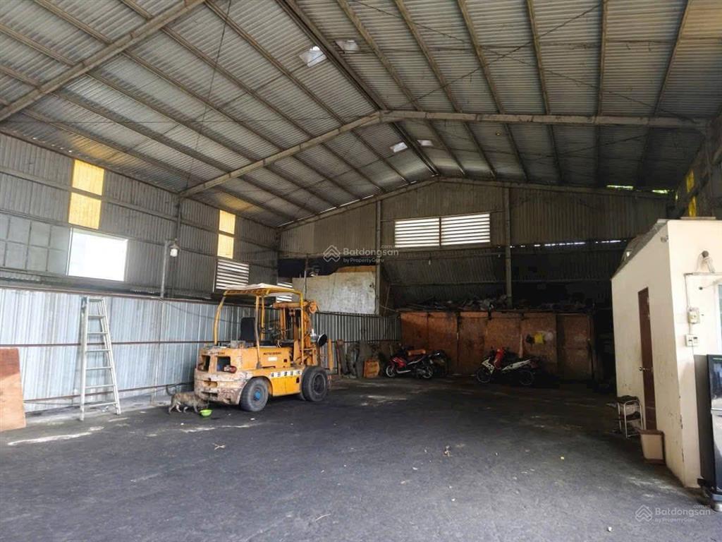 Nhà xưởng 1316m2 đất tmdv mặt tiền ql1a xã mỹ yên  tây ninh giáp bình chánh