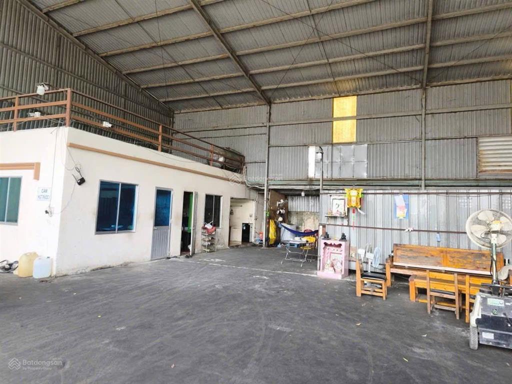 Nhà xưởng 1316m2 đất tmdv mặt tiền ql1a xã mỹ yên  tây ninh giáp bình chánh