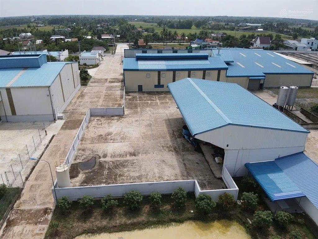 Nhà máy 4,5 mẫu đất skc sản xuất thức ăn gia súc, phân bón tại đức huệ, long an