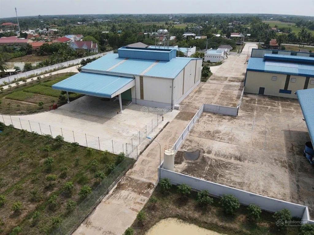 Nhà máy 4,5 mẫu đất skc sản xuất thức ăn gia súc, phân bón tại đức huệ, long an