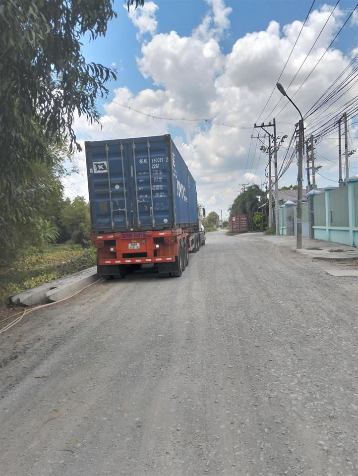 Nhà xưởng 4300m2 đất skc long khê cần đước, đường container pccc đầy đủ, có hoàn công
