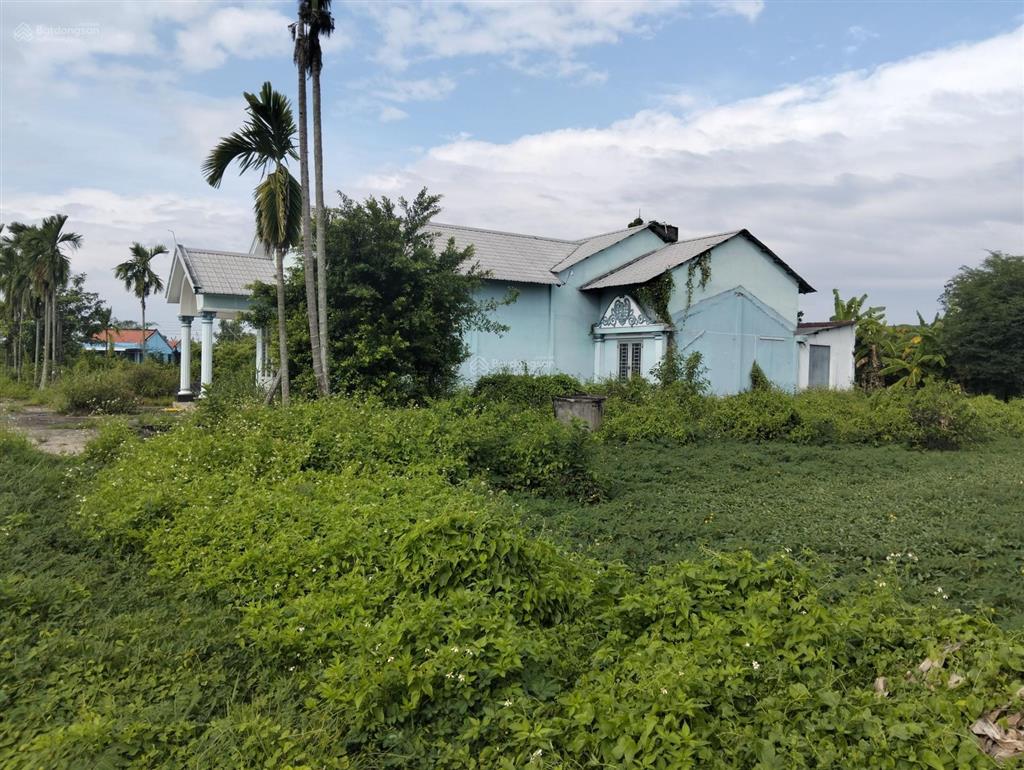 Bán 1629m2 có 704m2 thổ cư có nhà nóc thái hoàn công đầy đủ long khê cần đước, đường ôtô