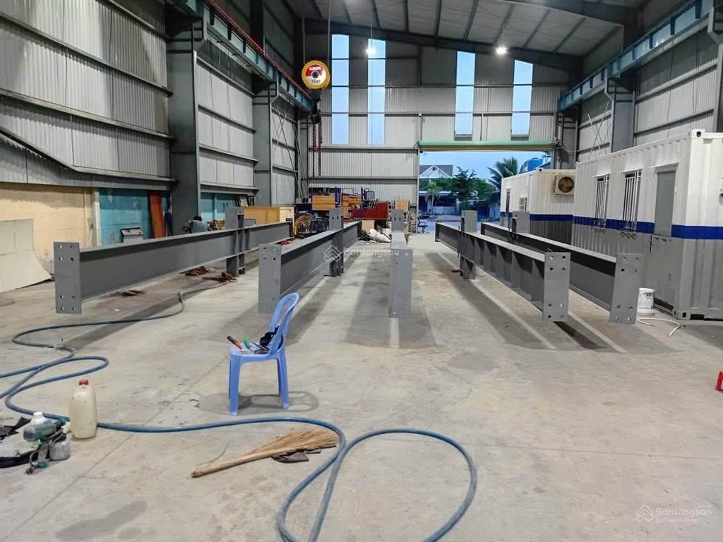 Kho xưởng 2550m2 mặt tiền ql1a
long hiệp  bến lức cách sài gòn 25km
