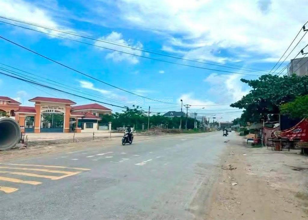Kho 887m2 mặt tiền nguyễn hữu trí, thanh phú  bến lức  long an cũ