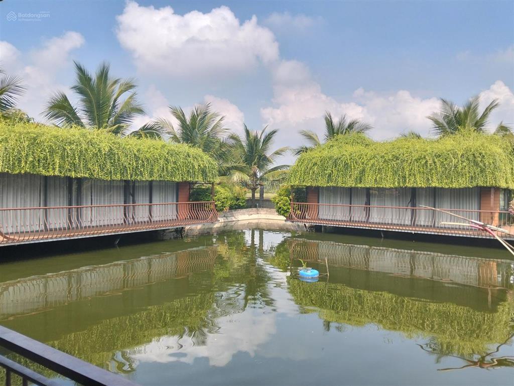 Nhà vườn 8600m2 bình chánh. nghỉ dưỡng siêu vip giành cho khách chịu chi