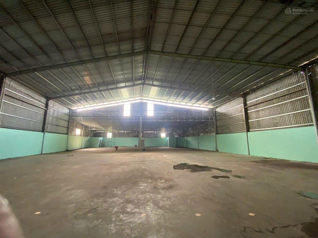 Nhà xưởng 3100m2 góc 2 mặt tiền đường hoang phan thái, xã bình chánh, tphcm