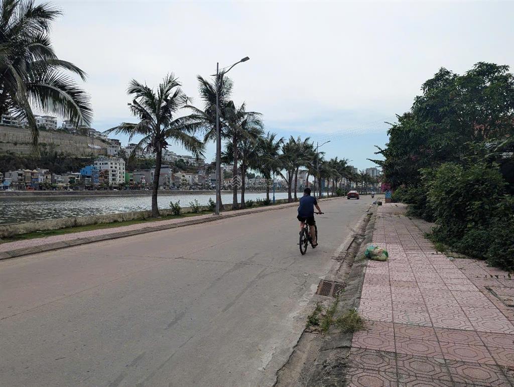 Mặt tiền đường hùng thắng, phường hùng thắng, thành phố hạ long, quảng ninh, view hồ cái dăm