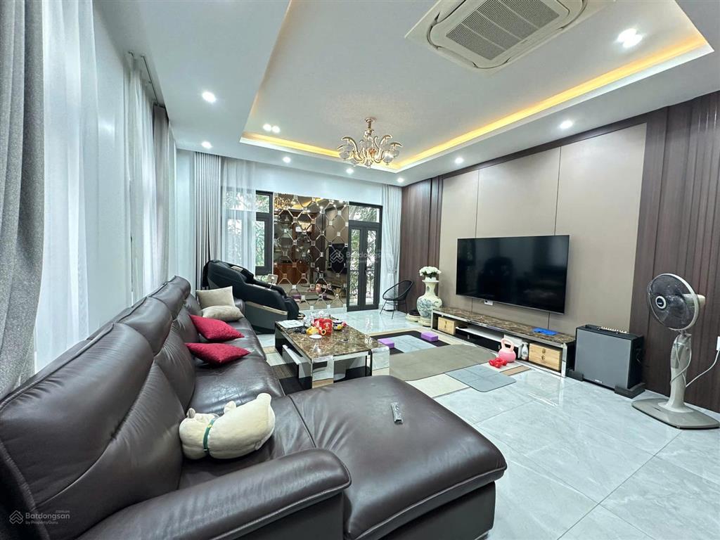 Vip pro xẻ khe hoàng huy mall diện tích 79m2 ngang 5m