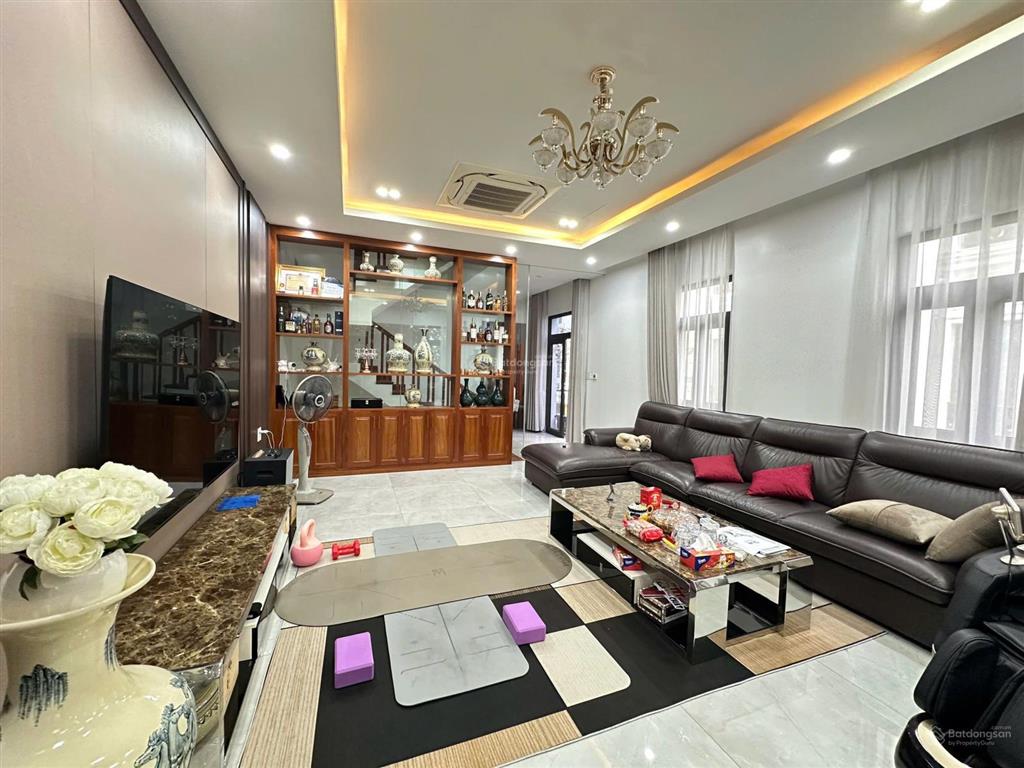 Vip pro xẻ khe hoàng huy mall diện tích 79m2 ngang 5m