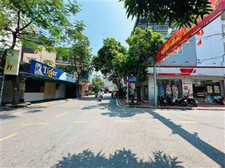 Hàng hiếm mặt đường đào nhuận.  ms 0983 336 ***