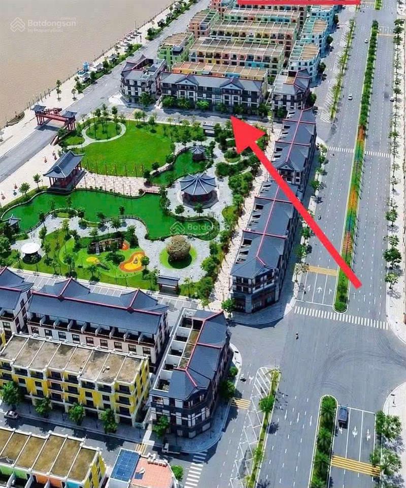 Bán nhanh cắt lỗ sâu tài lộc 16 mặt công viên