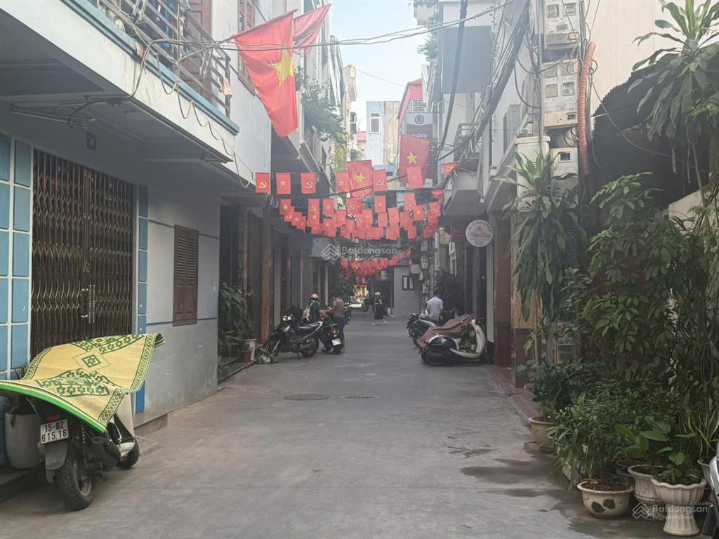 Nhỏ nhỏ xinh xinh tiện ích  1tỷ599 có nhà giữa trung tâm t. phố