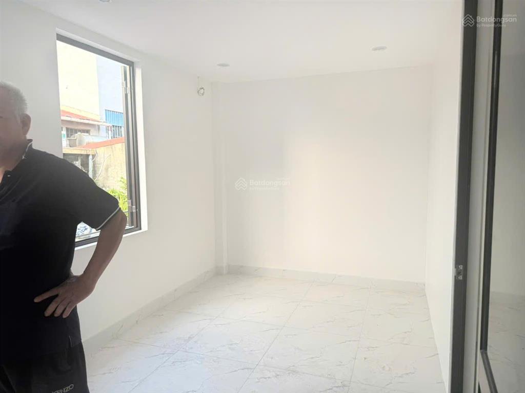 Nhỏ nhỏ xinh xinh tiện ích  1tỷ599 có nhà giữa trung tâm t. phố