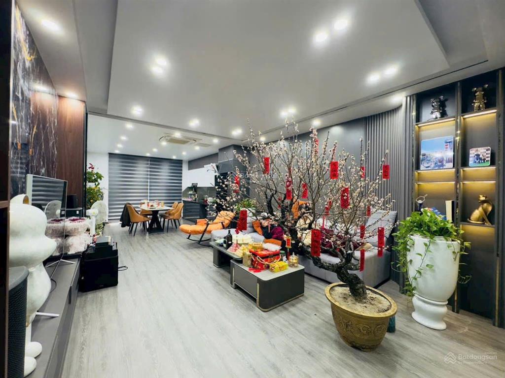 Nhà đẹp có thang máy mặt đường tuyến 3 võ nguyên giáp, lê chân, hải phòng
