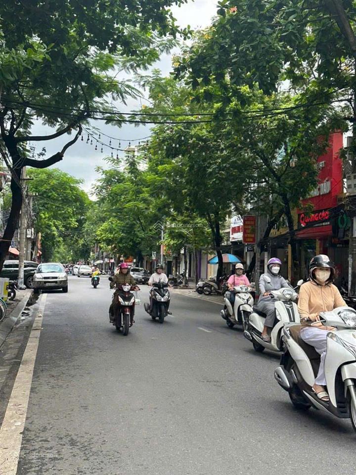 Chính chủ bán nhà mặt đường hoàng minh thảo  hải phòng