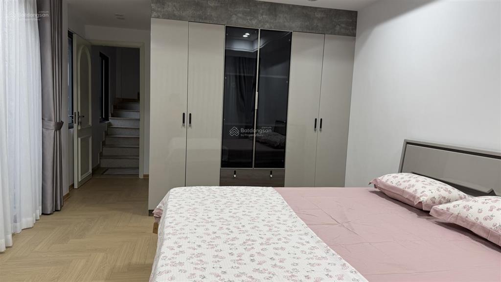 Bán nhà sài đồng  lô góc cực thoáng  ô tô đỗ cửa  full nội thất  long biên