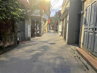Bán nhà dân xây bát khối  gia đầu tư  diện tích 76m2 giá chỉ 13 tỷ