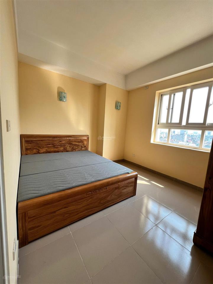 Bán căn chung cư thượng thanh mặt phố lý sơn